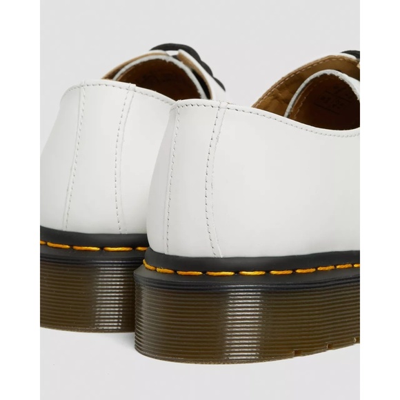 Dr. Martens 1461 Smooth Leather Oxford Shoes in White Size 7 NWT - Picture 4 of 16